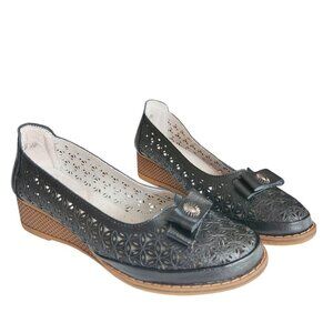 Black leather wedge heel slip on shoes bow eyelet women's US 8.5 / EU 39